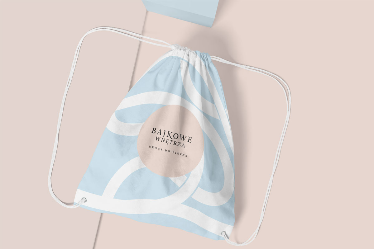 sac design motif bleu pour une marque de décoration d'intérieur créé par agence de communication et web marketing haut de gamme ComCoop
